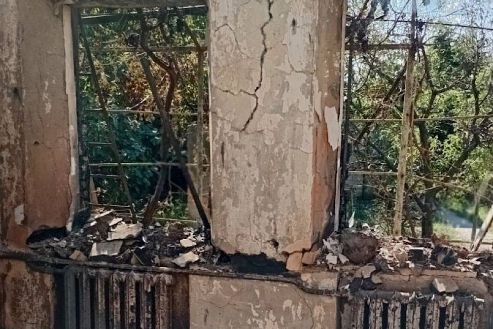 Понад 70 атак пережила Нікопольщина за добу: поліція показала наслідки обстрілів