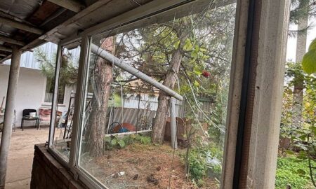 Понад чотири десятки ударів по Нікополю і селах, атаки на Криворіжжя, Синельниківщину і Павлоградщину – поліція про наслідки ворожого терору