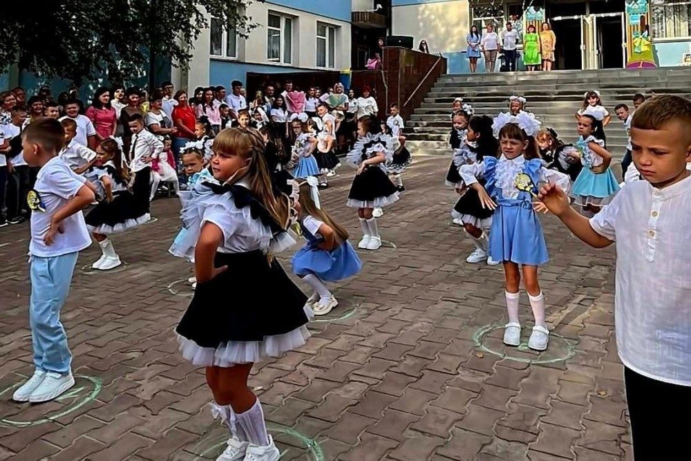 Як Томаківська громада вибудовує спроможну освітню мережу: практичні кроки після навчання «U-LEAD з Європою» 1 Як Томаківська громада вибудовує спроможну освітню мережу: практичні кроки після навчання «U-LEAD з Європою»