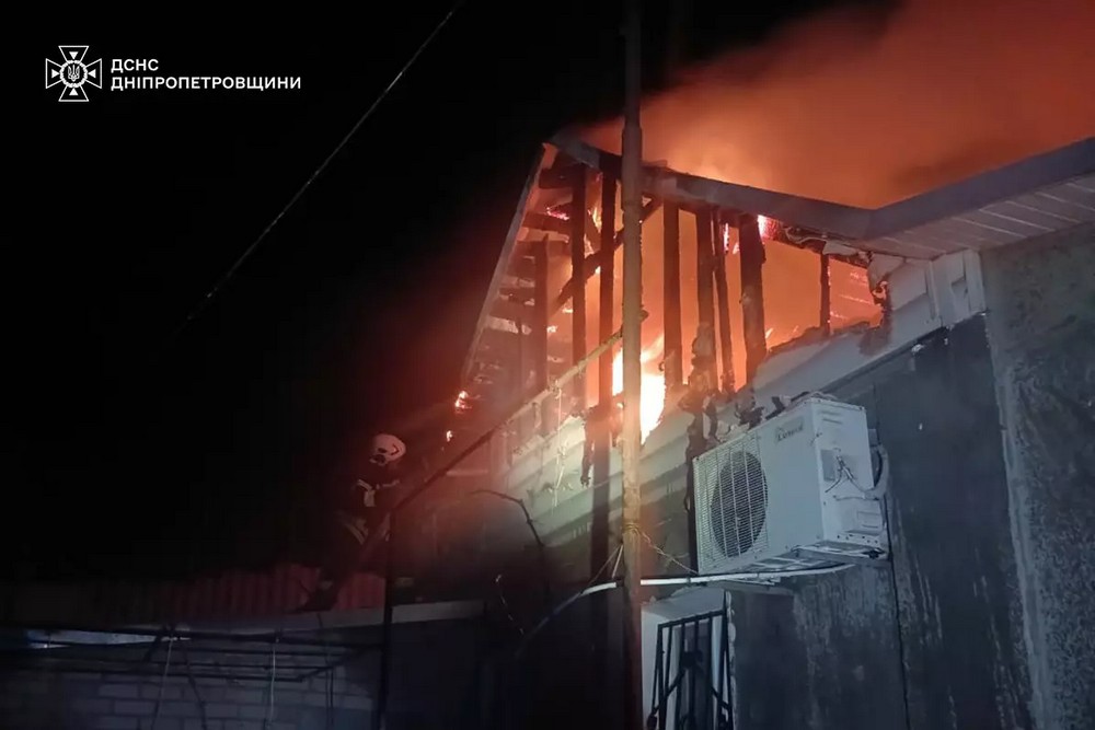 На Нікопольщині горів житловий будинок: що відомо На Нікопольщині горів житловий будинок: що відомо