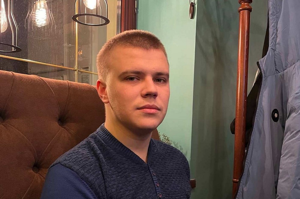 Волонтера з Нікополя нагороджено нагрудним знаком «За відвагу»