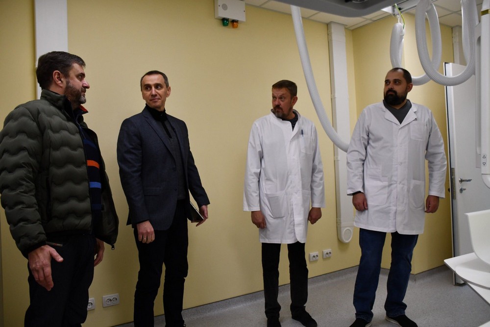 Сьогодні Нікополь відвідав Міністр охорони здоров’я: вдалося вирішити проблему недофінансування зарплат медиків