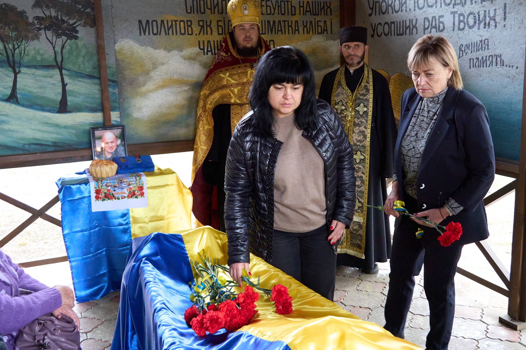 Після контузії стан погіршився попри лікування… У Нікополі сьогодні провели в останню путь Героя (фото)
