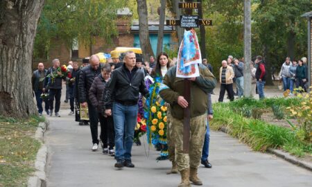Після контузії стан погіршився попри лікування… У Нікополі сьогодні провели в останню путь Героя (фото)