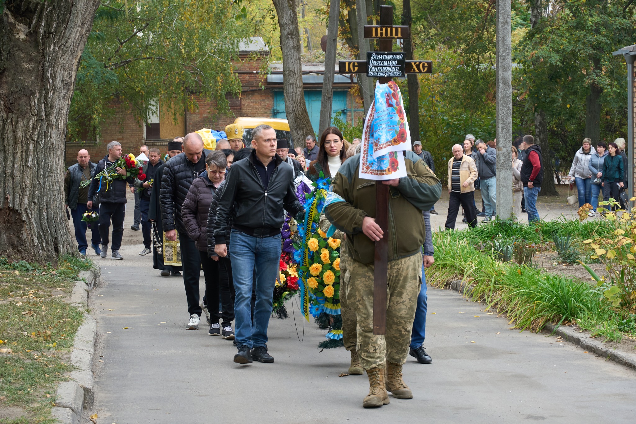 Після контузії стан погіршився попри лікування… У Нікополі сьогодні провели в останню путь Героя (фото)