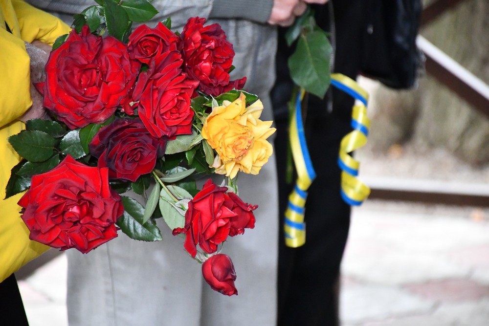 Загинув через місяць після мобілізації…  Нікополь сьогодні провів в останню путь Захисника (фото)