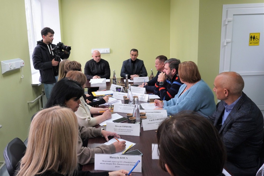 Сьогодні Нікополь відвідав Міністр охорони здоров’я: вдалося вирішити проблему недофінансування зарплат медиків