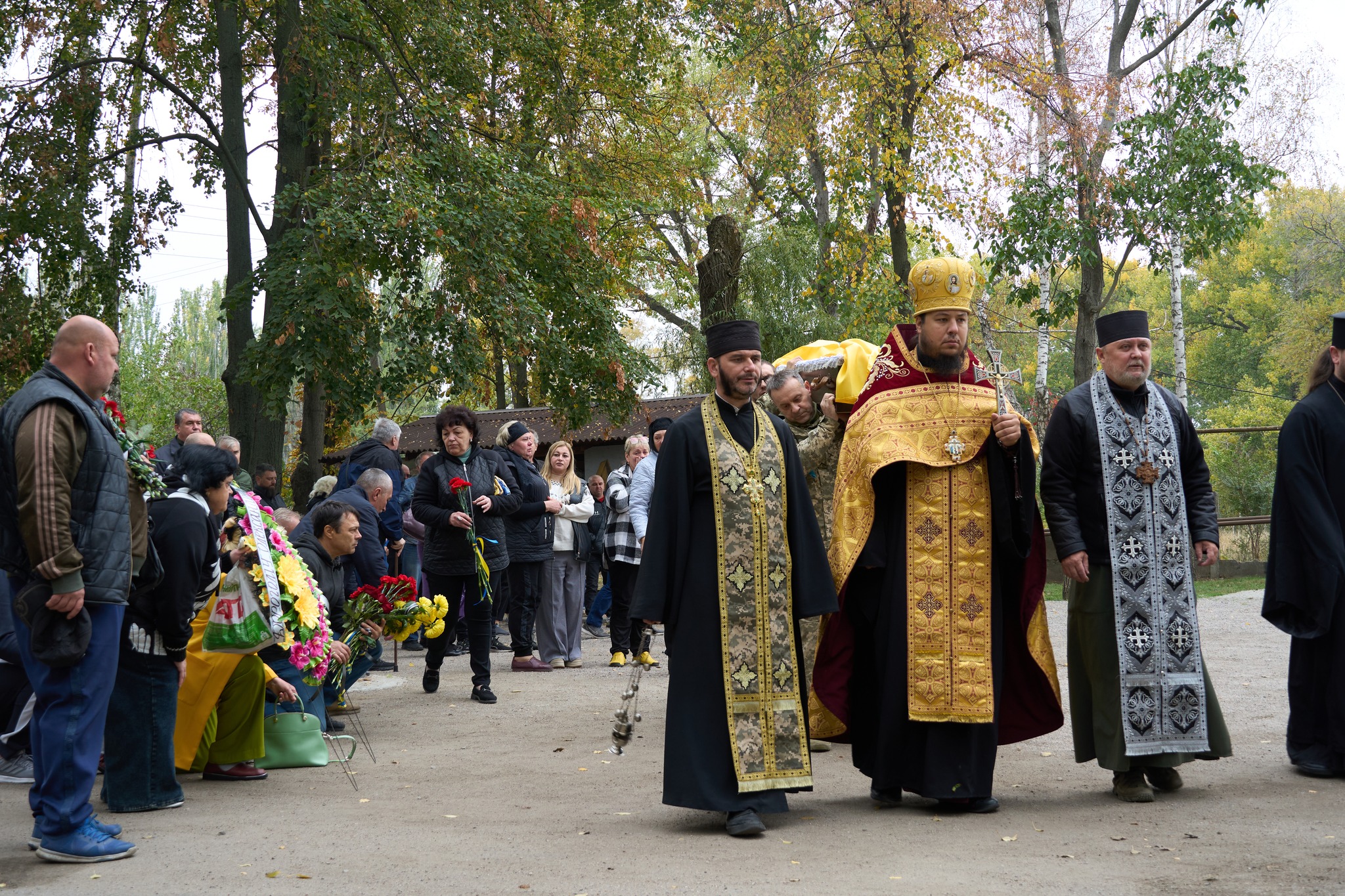 Після контузії стан погіршився попри лікування… У Нікополі сьогодні провели в останню путь Героя (фото)