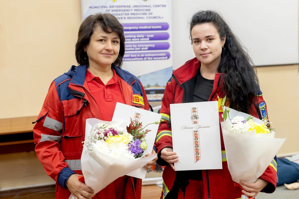 Медики Дніпропетровщини отримали відзнаки