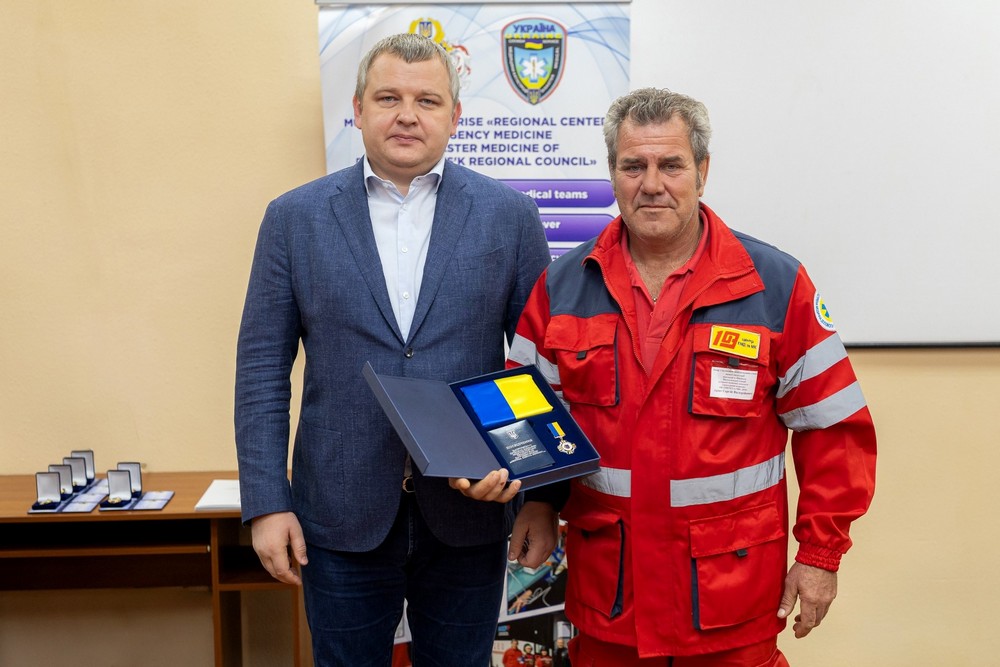Медики Дніпропетровщини отримали відзнаки