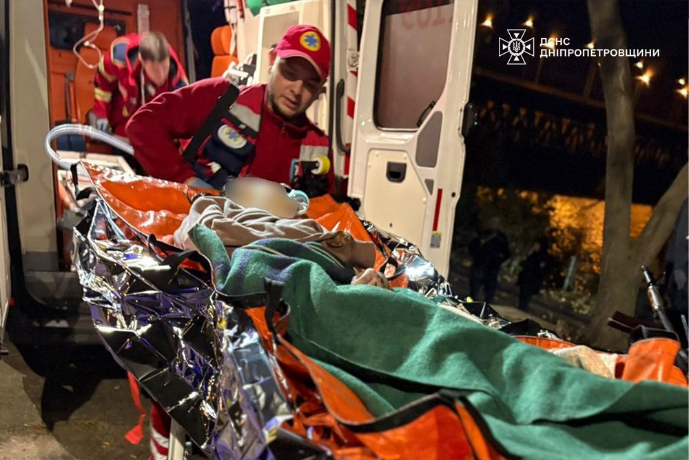 У Дніпрі водолази ДСНС врятували 17-річну дівчину: подробиці