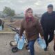 17 тонн бутильованої води отримали мешканці села Топила на Нікопольщині 24 жовтня 5 17 тонн бутильованої води отримали мешканці села Топила на Нікопольщині 24 жовтня