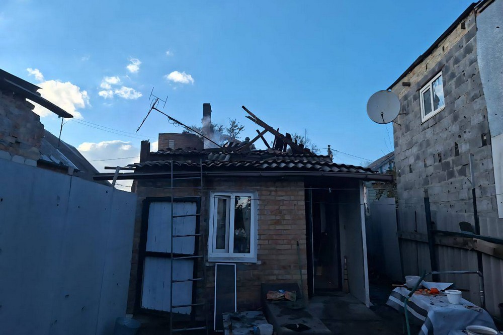 Фото наслідків обстрілів Нікополя Фото наслідків обстрілів Нікополя