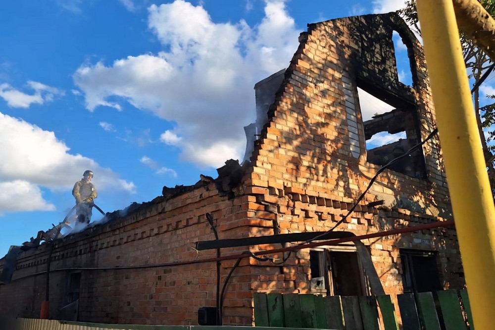 Фото наслідків обстрілів Нікополя Фото наслідків обстрілів Нікополя