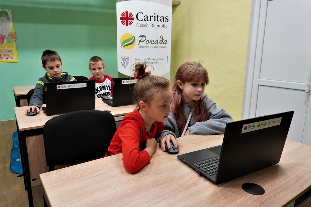 У Нікополі в одному з навчальних закладів облаштували безпечну кімнату для занять