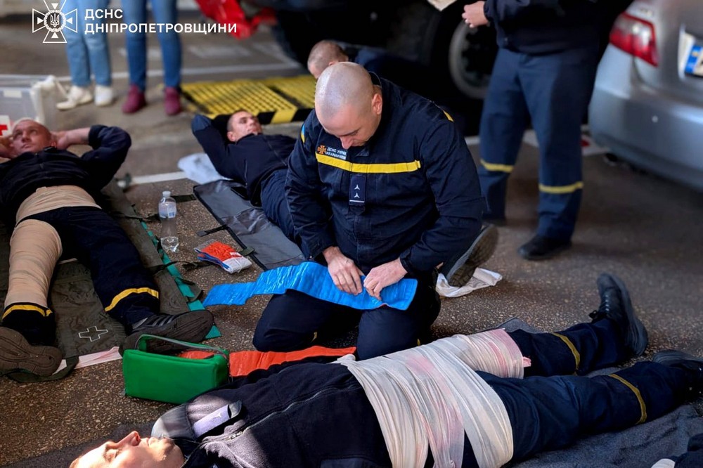 Рятувальники Нікопольщини пройшли спеціальний тренінг: фото