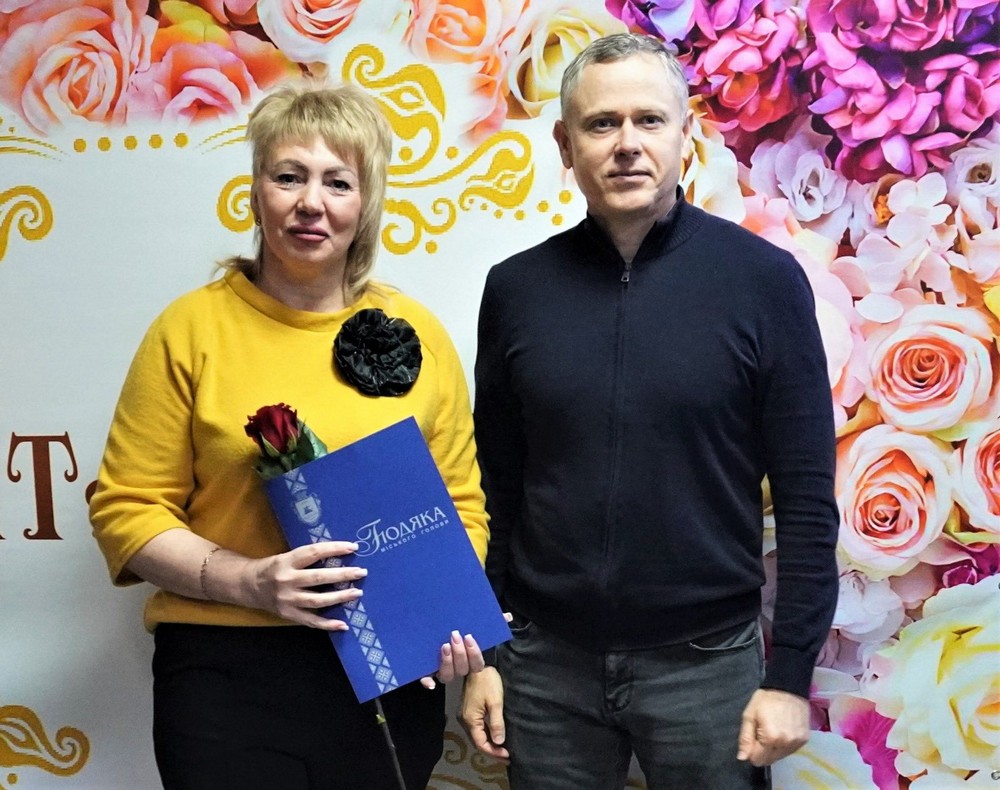 У Нікополі привітали сопрацівників з професійним святом і вручили подяки (фото) У Нікополі привітали сопрацівників з професійним святом і вручили подяки (фото)