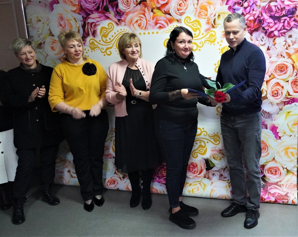 У Нікополі привітали сопрацівників з професійним святом і вручили подяки (фото) У Нікополі привітали сопрацівників з професійним святом і вручили подяки (фото)