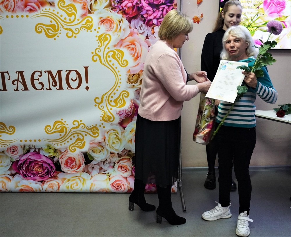 У Нікополі привітали сопрацівників з професійним святом і вручили подяки (фото) У Нікополі привітали сопрацівників з професійним святом і вручили подяки (фото)