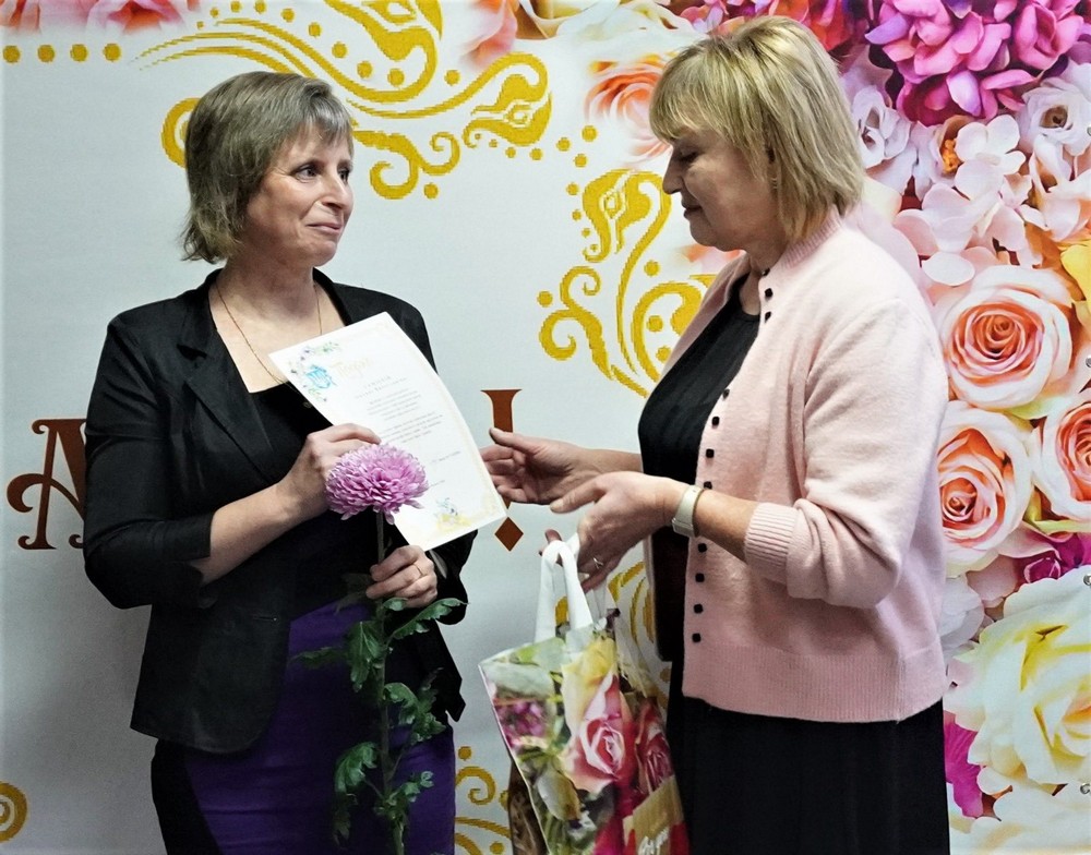 У Нікополі привітали сопрацівників з професійним святом і вручили подяки (фото) У Нікополі привітали сопрацівників з професійним святом і вручили подяки (фото)