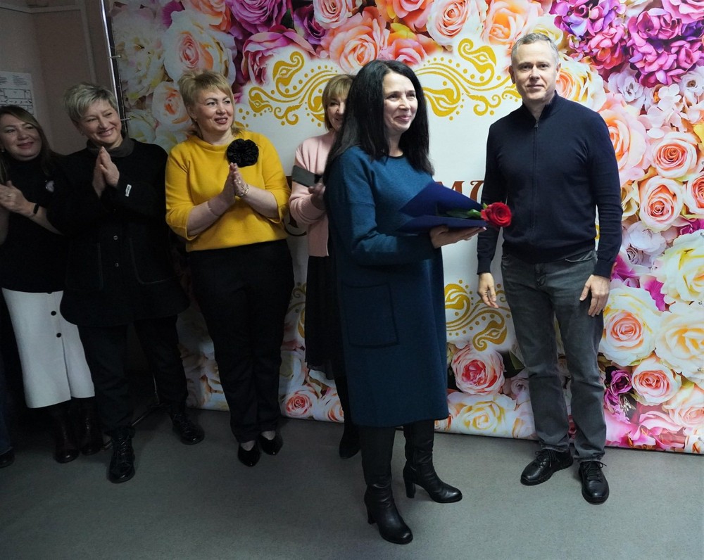 У Нікополі привітали сопрацівників з професійним святом і вручили подяки (фото) У Нікополі привітали сопрацівників з професійним святом і вручили подяки (фото)