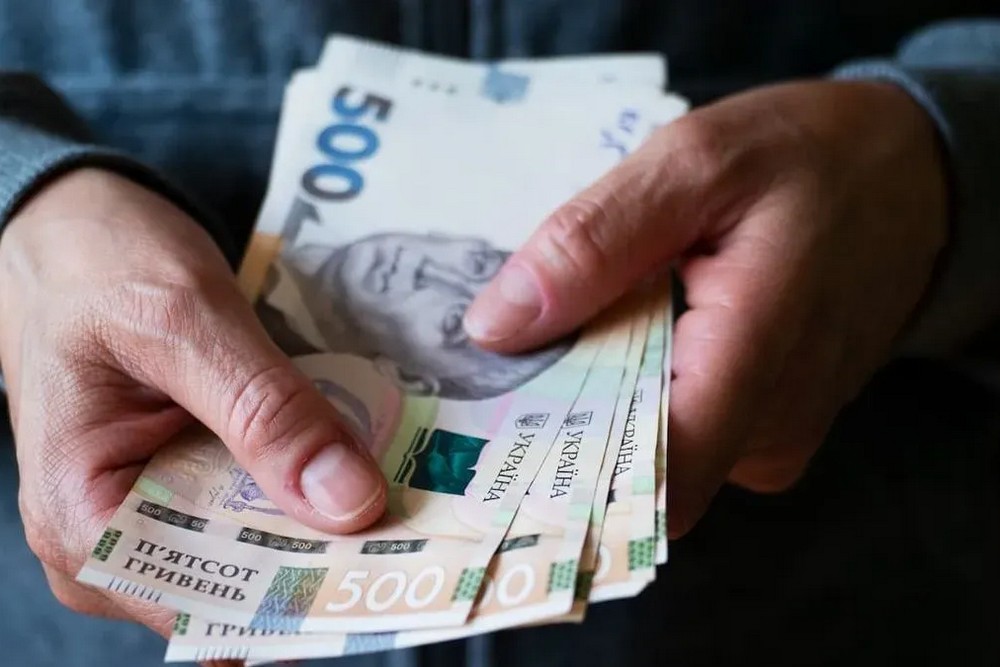 Де у Нікополі приймають заяви на отримання виплат від держави
