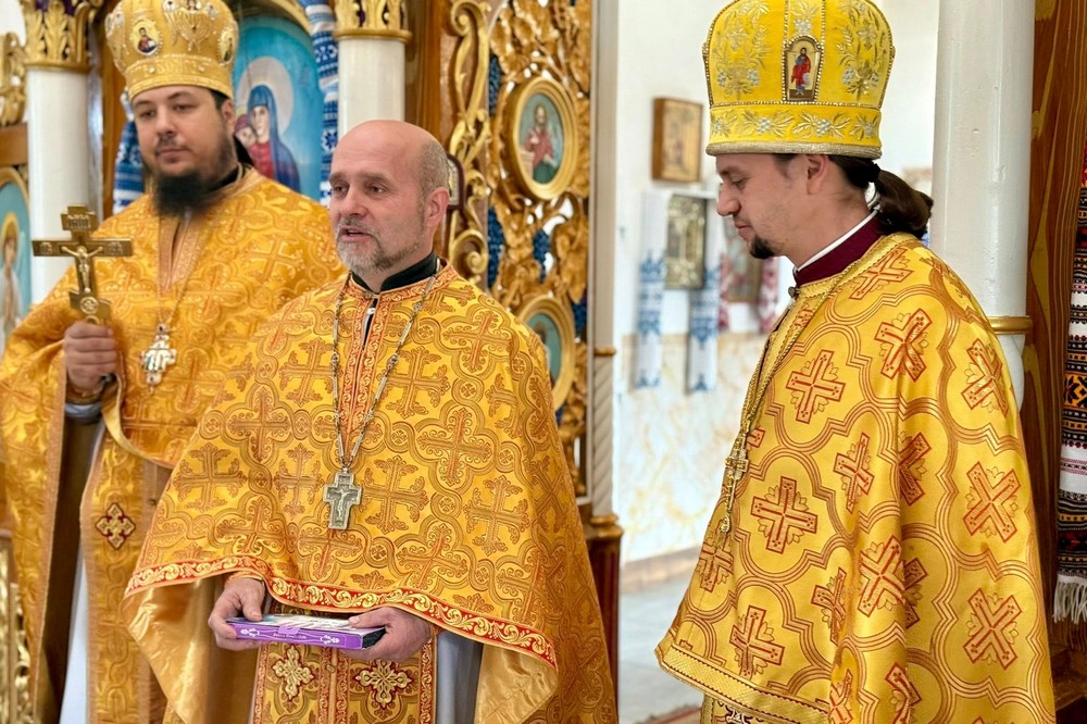 Благочинний ПЦУ Нікополя та району взяв участь престольному святі у єдиному в Україні храмі на честь святого апостола Фоми (фото) 3