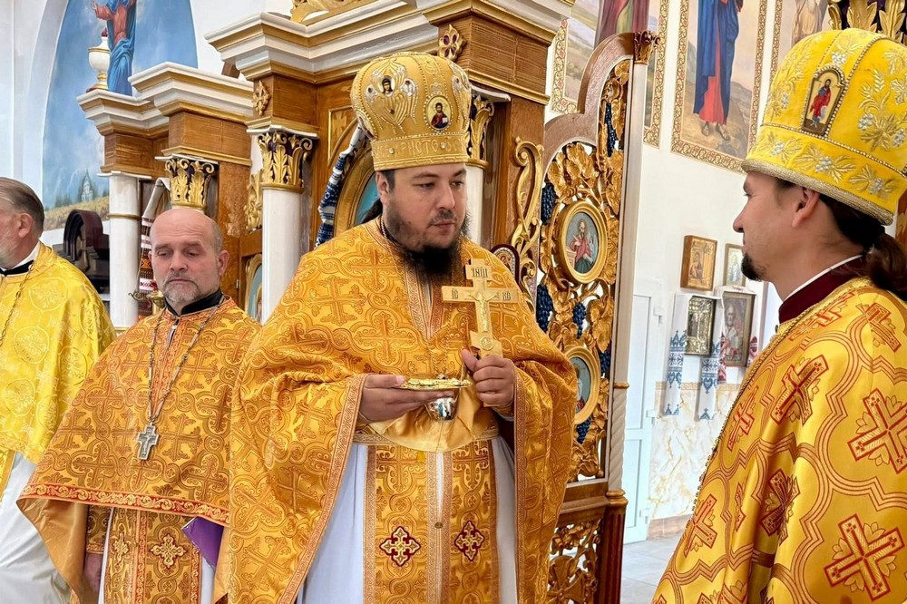 Благочинний ПЦУ Нікополя та району взяв участь престольному святі у єдиному в Україні храмі на честь святого апостола Фоми (фото) 5
