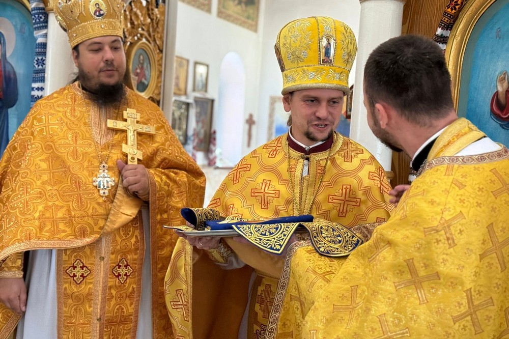 Благочинний ПЦУ Нікополя та району взяв участь престольному святі у єдиному в Україні храмі на честь святого апостола Фоми (фото) 9