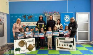 Для дітей Нікопольщини фахівці ДСНС провели урок у безпечному просторі UNICEF