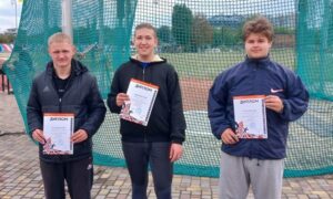 Легкоатлети з Нікополя успішно виступили на чемпіонатах України та області (фото)