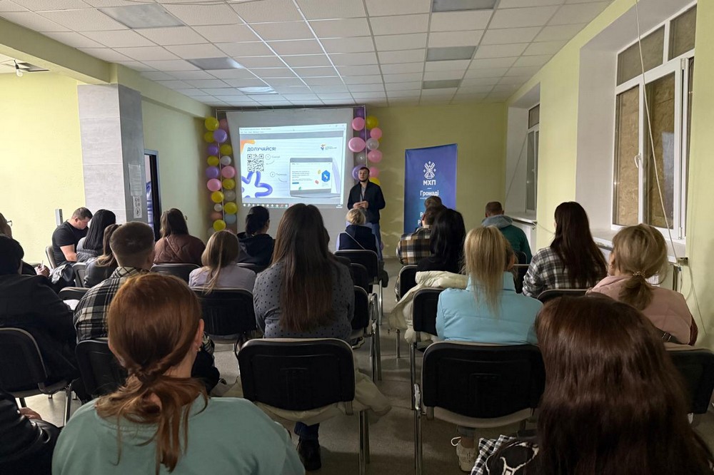 Молодь Нікополя навчали писати грантові проєкти (фото)