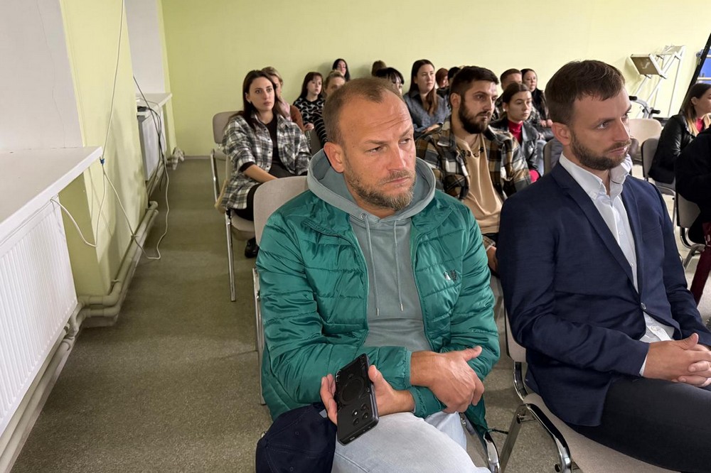 Молодь Нікополя навчали писати грантові проєкти (фото) 3