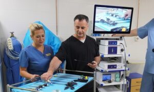 Нікопольська міська лікарня №4 отримала сучасне лапароскопічне обладнання