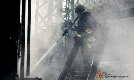 П'ять районів Дніпропетровщини сьогодні потерпали від ворожих обстрілів - подробиці від ДСНС 27 П'ять районів Дніпропетровщини сьогодні потерпали від ворожих обстрілів 6
