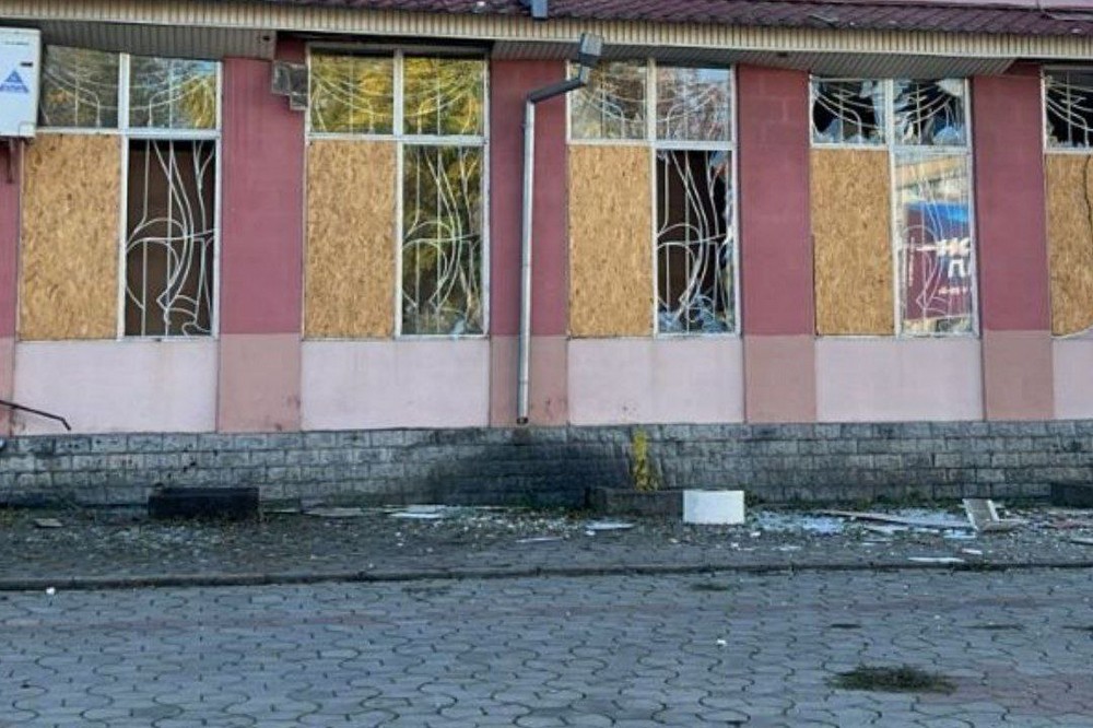 У Нікополі понівечено гімназію У Нікополі понівечено гімназію