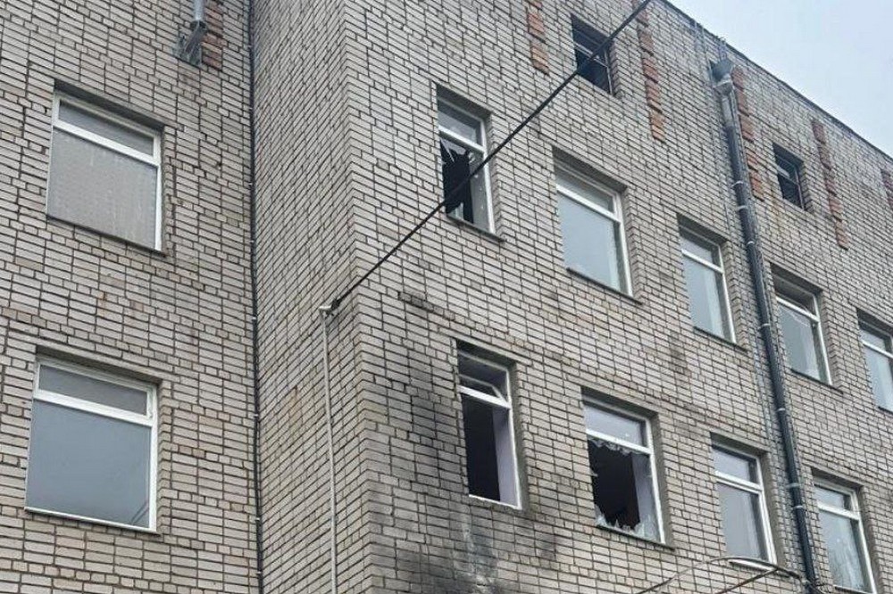 У Нікополі понівечено гімназію 2 У Нікополі понівечено гімназію 2