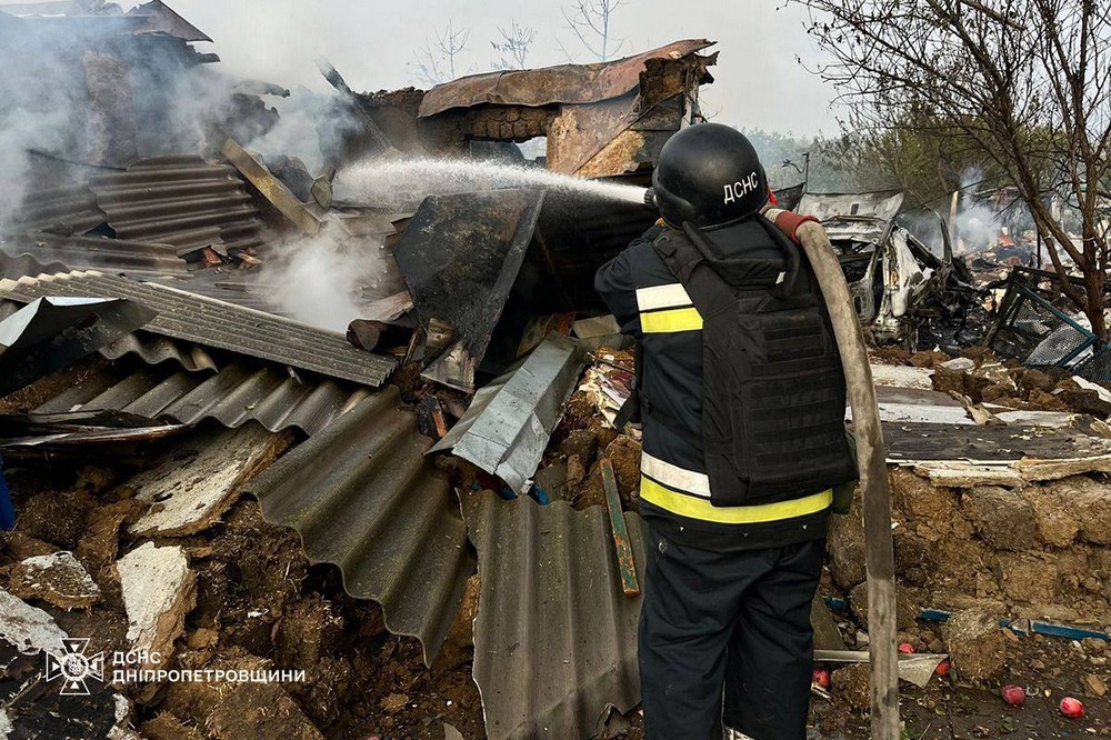 У Нікополі сьогодні надзвичайники евакуювали пораненого до лікарні (фото) 2
