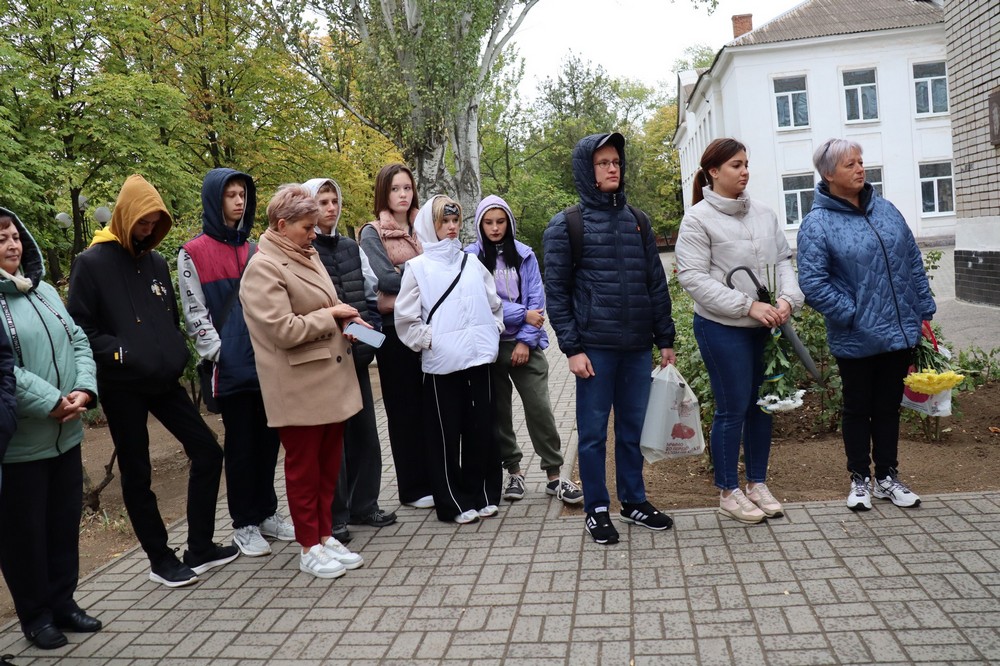 У Покрові сьогодні відкрили меморіальну дошку на честь полеглого Захисника Ігоря Венгера (фото) 6