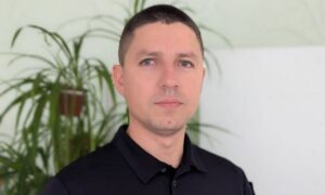 У Покровській