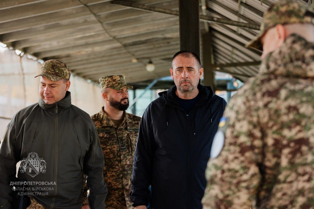 В.о. начальника Дніпро ОВА вручив державні нагороди Захисникам 8