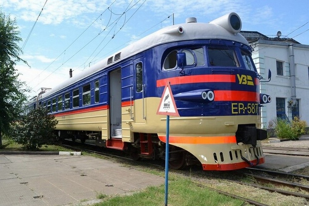 Оприлюднено графік руху приміських потягів Нікополь-Кривий Ріг по станції Чортомлик з 22 жовтня