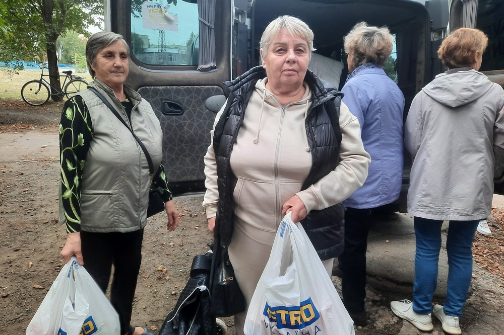 Жителі Нікополя отримали продуктові набори 10