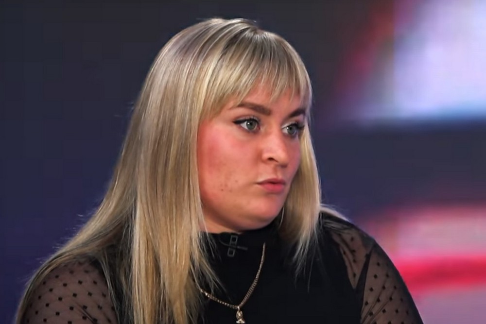 «Залишилася в Нікополі, аби рятувати людей, бо хто як не я?»: парамедикиня Антоніна Бережна про роботу у прифронтовому місті, про найстрашніші виклики і про те, що допомагає триматися