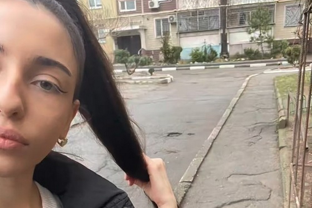 Блогерка з Нікополя, яка втрапила у гучний скандал, заявила, що не любить Росію, але і захід України теж не любить (відео) 1 Блогерка з Нікополя, яка втрапила у гучний скандал заявила, що не любить Росію, але і захід України теж не любить (відео)