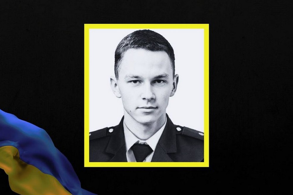 Мати загиблого у Нікополі рятувальника просить
