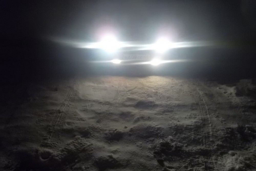 У Нікополі судили трьох підлітків, які вкрали автівку з двору багатоповерхівки вночі