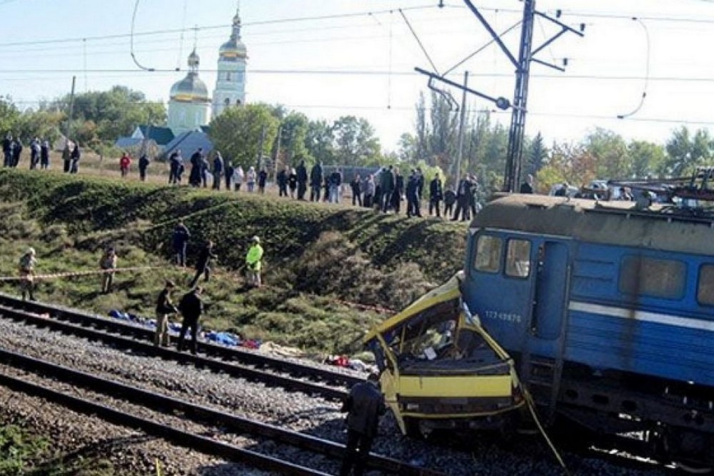 na Nikopolshchyni 14 rokiv tomu stalasia najbilsha avtokatastrofa v Ukraini 4
