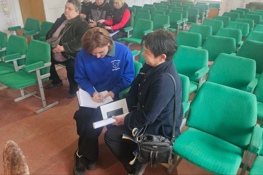 на Нікопольщині «Проліска» видала будівельні набори й познайомилася з багатодітною родиною (фото) 6