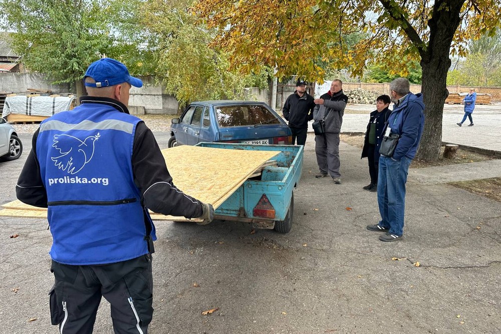 на Нікопольщині «Проліска» видала будівельні набори й познайомилася з багатодітною родиною (фото) 8
